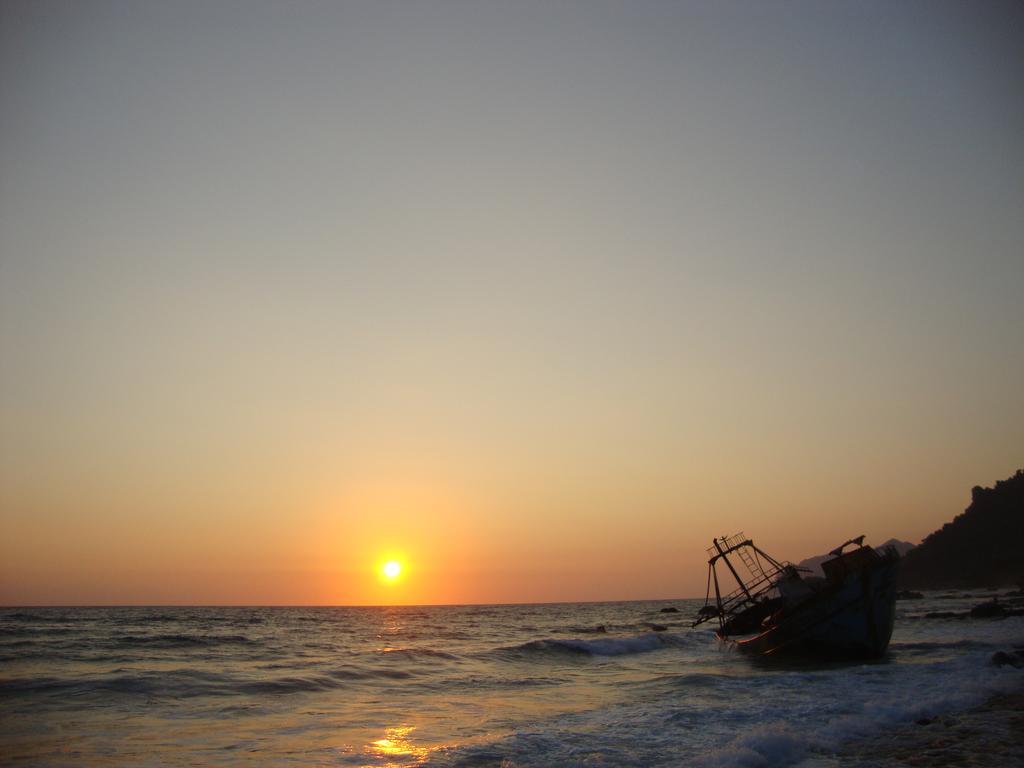 דירות אגיוס גורדיוס Pelagos Agios Gordios מראה חיצוני תמונה